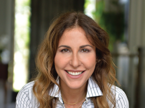 picture of Teresa Greco, a happiness expert, who talks about a guide to connection